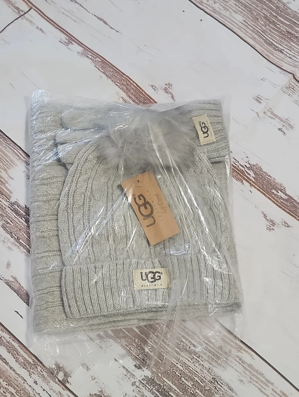 UGG Womens Light Gray Cable Knit Pom Beanie Set